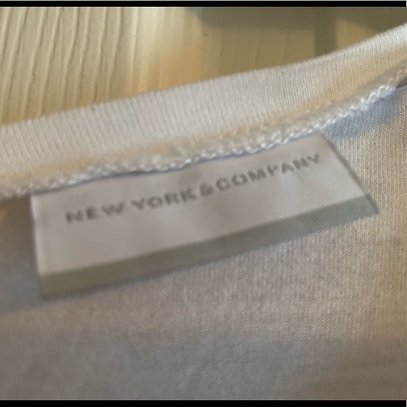 Blouse - Picture 2 of 2